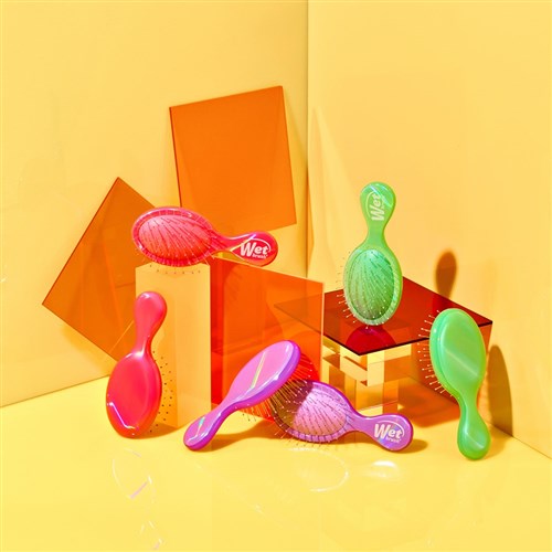 WetBrush Prismatic Glow Mini Detangler Purple